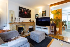 Sitting Room- click for photo gallery
